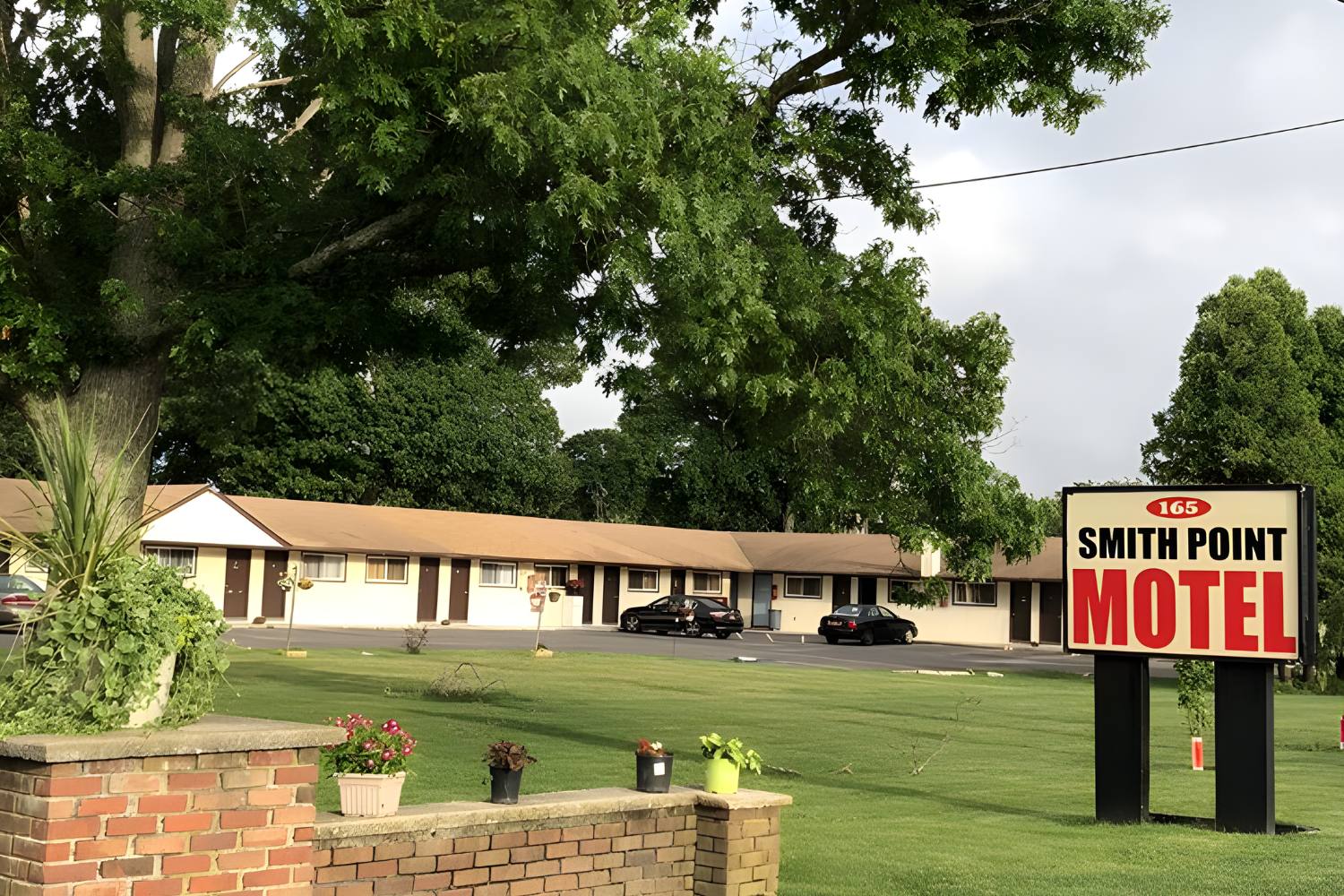 Image of Smithpoint Motel