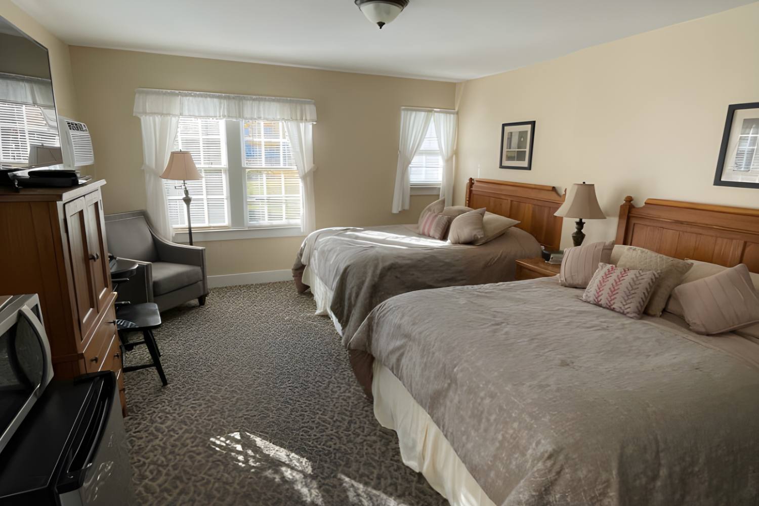 Image of Townsend Manor Inn