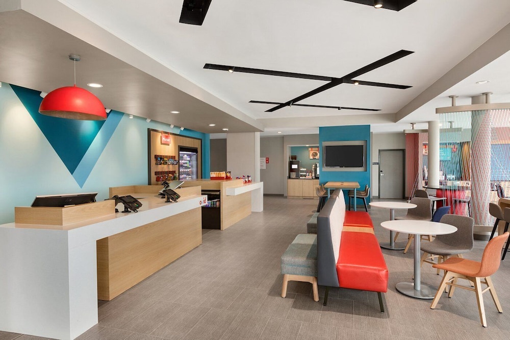 Image of avid Hotel Traverse City