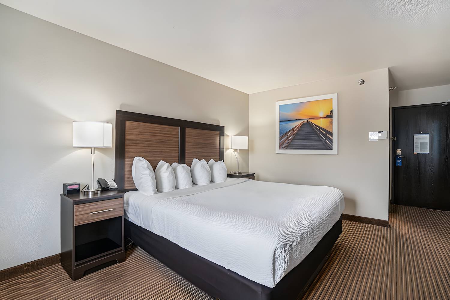 Image of Days Inn & Suites by Wyndham Traverse City