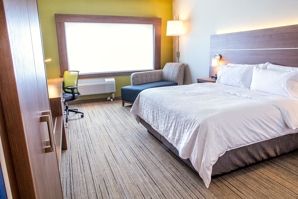 Image of Holiday Inn Express + Suites Dartmouth