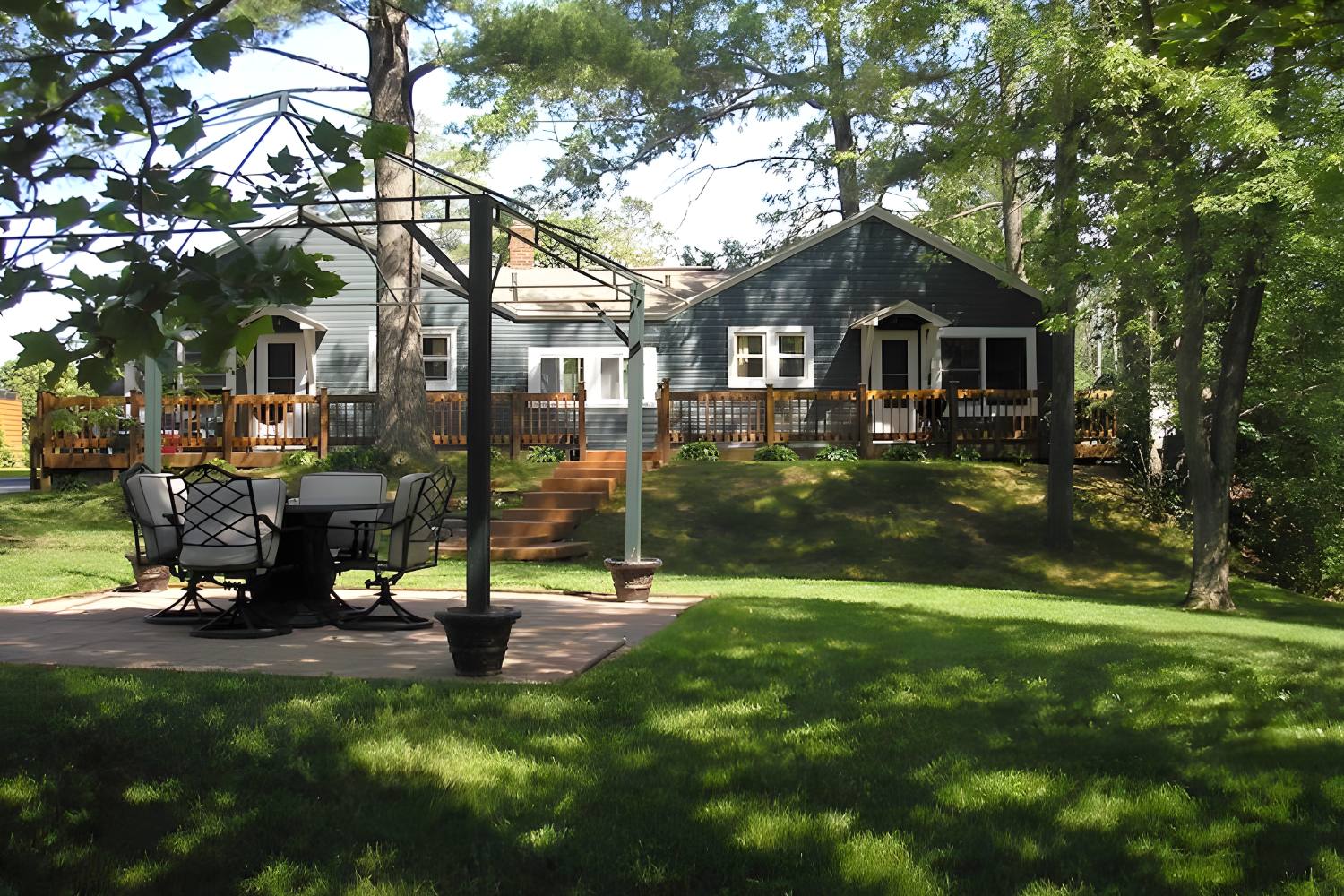 Image of Mitchell Creek Inn