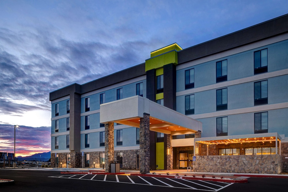 Image of Home2Suites By Hilton Redding