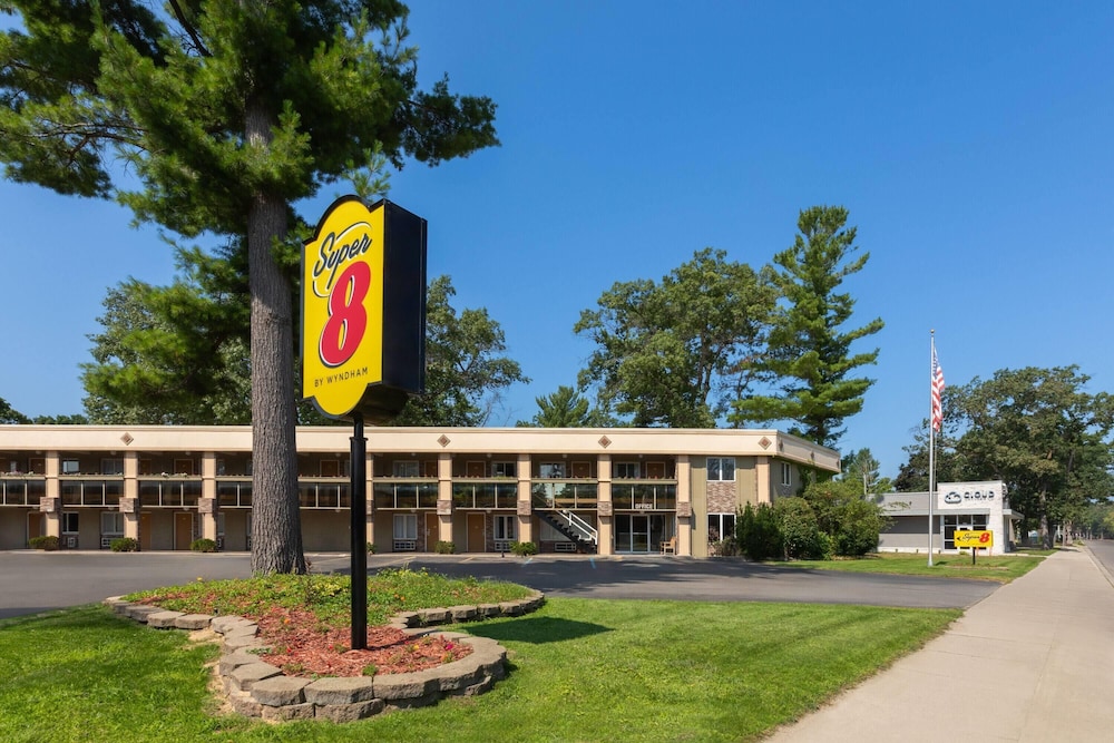 Image of Super 8 by Wyndham