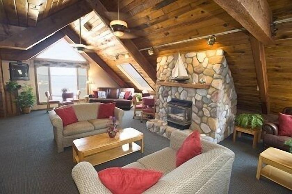 Image of Pinestead Reef Resort