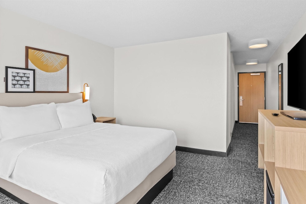Image of Spark by Hilton