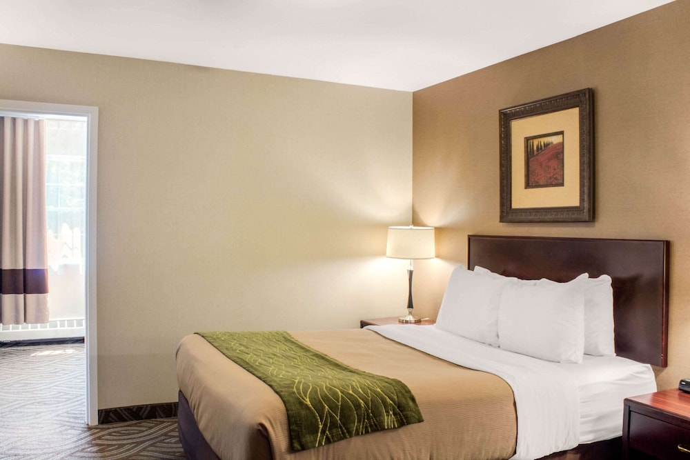 Image of Comfort Inn Halifax Bedford