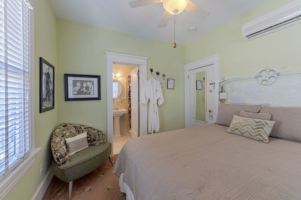 Image of Summer Nites Bed & Breakfast