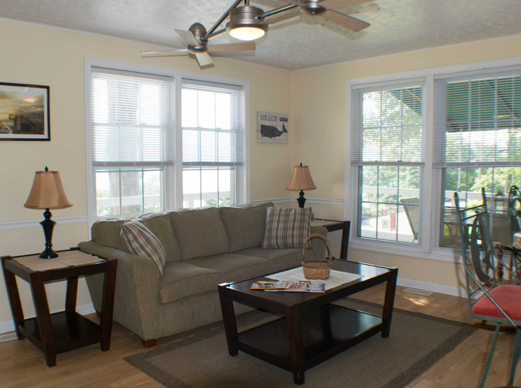 Image of Admiral Peabodys Lakeside Lodging
