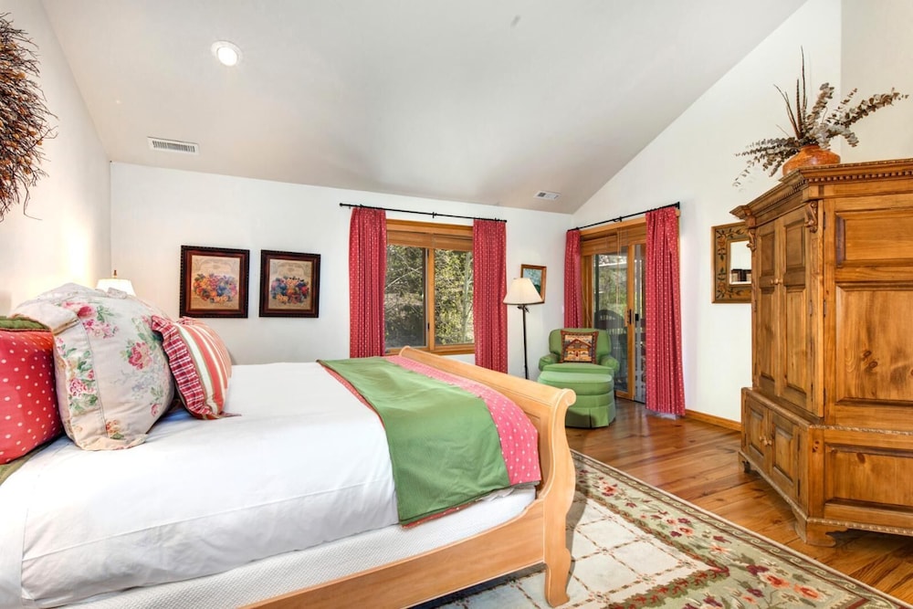 Image of KBM Resorts | Private Home | Nordic Retreat Hot Tub, Mountain views, Wood Fireplace, 2 Family Rooms! PAC-2410