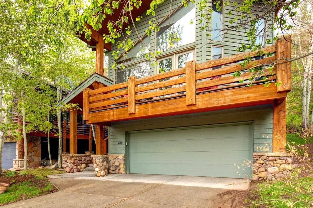 Image of KBM Resorts | Private Home | Nordic Retreat Hot Tub, Mountain views, Wood Fireplace, 2 Family Rooms! PAC-2410