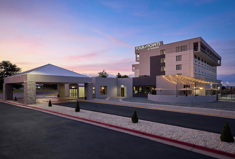Image of Four Points by Sheraton - Englewood - Centennial Airport