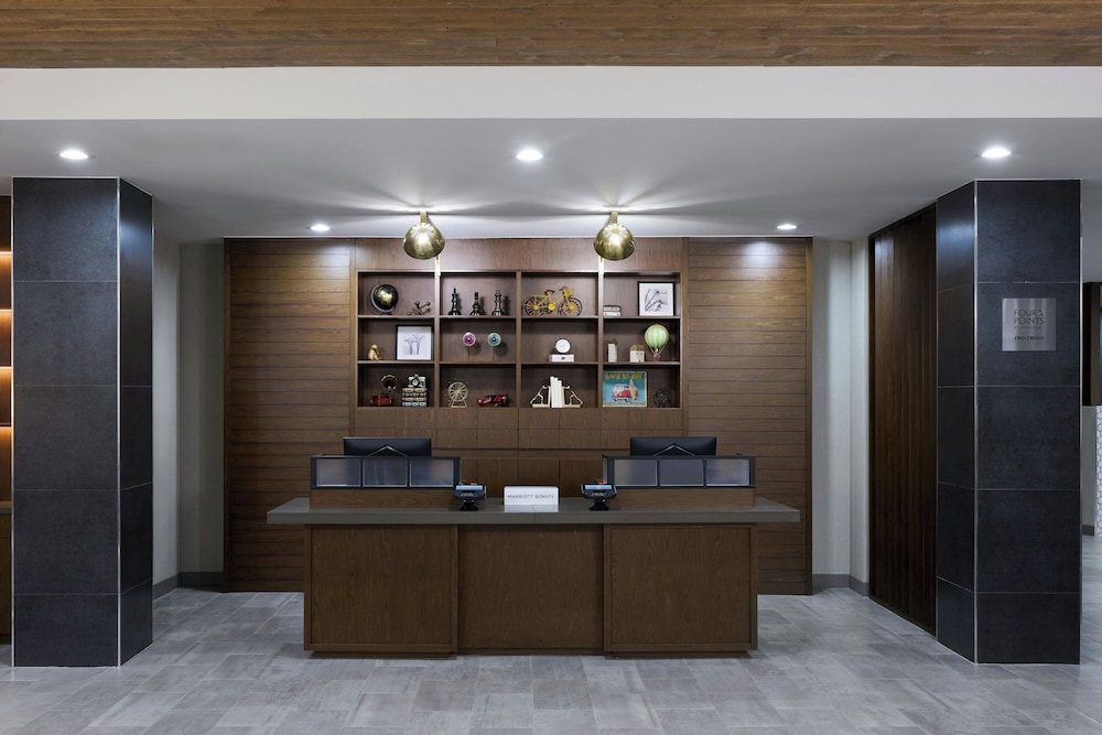 Image of Four Points by Sheraton - Englewood - Centennial Airport
