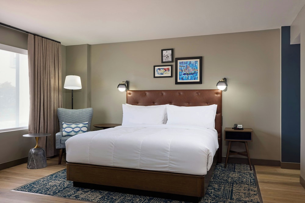 Image of Four Points by Sheraton - Englewood - Centennial Airport