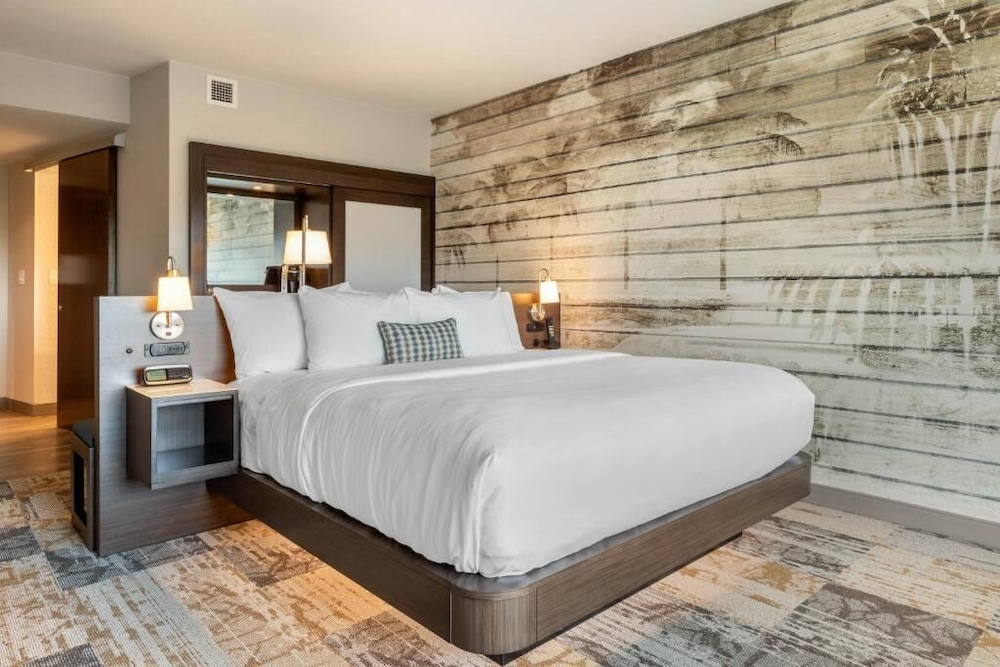 Image of DoubleTree by Hilton Charleston Riverview