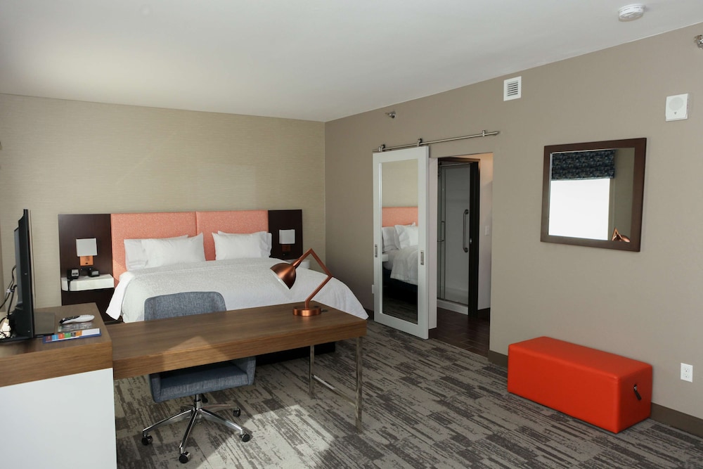 Image of Hampton Inn & Suites Lafayette Medical Center, CO