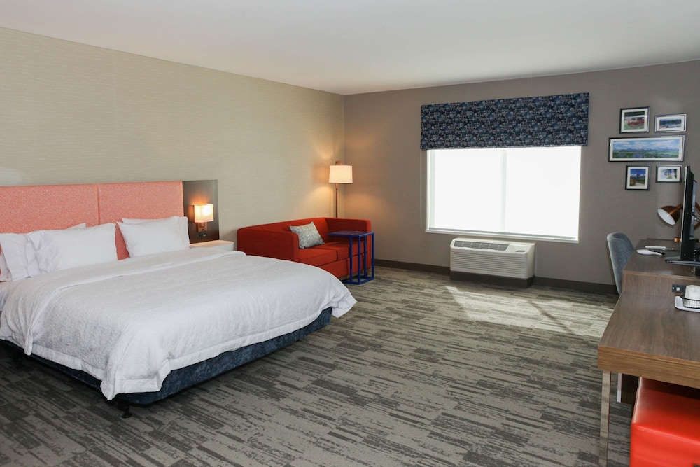 Image of Hampton Inn & Suites Lafayette Medical Center, CO