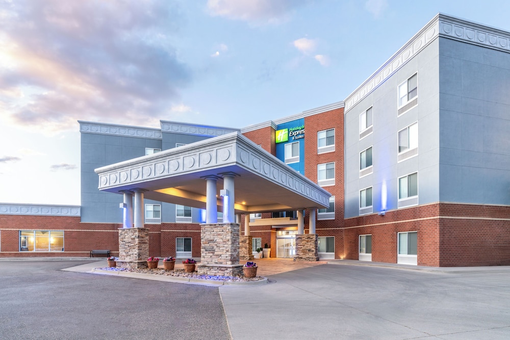 Image of Holiday Inn Express & Suites Denver North - Thornton