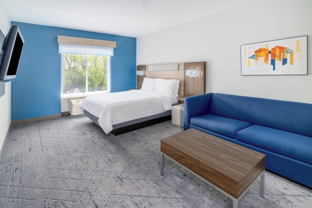 Image of Holiday Inn Express & Suites Denver North - Thornton