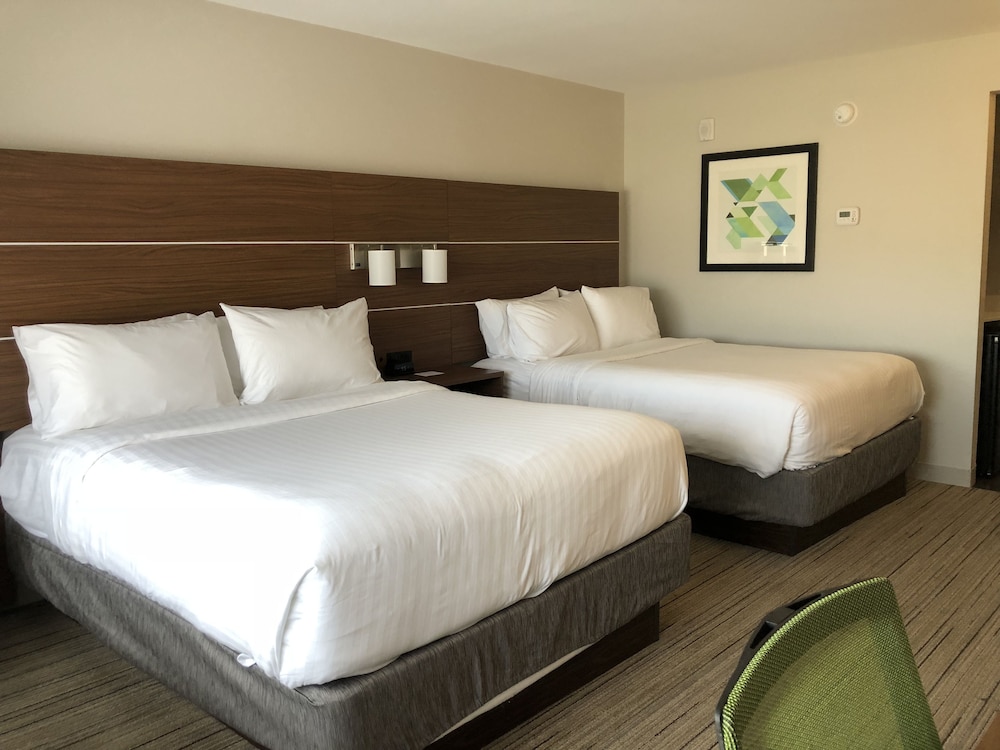 Image of Holiday Inn Express & Suites Denver NW Broomfield