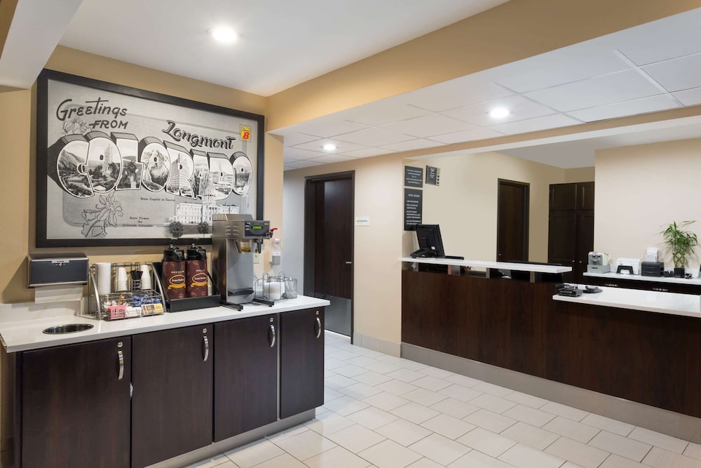 Image of Super 8 by Wyndham Longmont/Twin Peaks