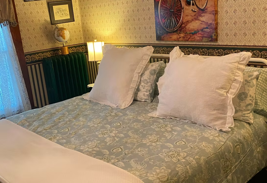 Image of The Red Kettle Inn Bed and Breakfast