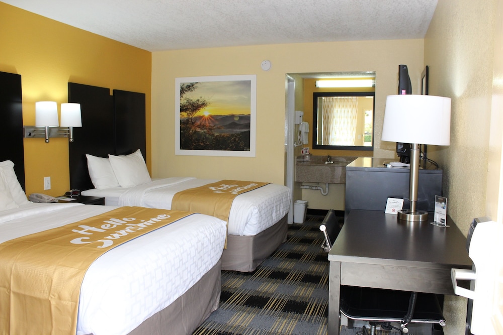 Image of Days Inn by Wyndham Canton