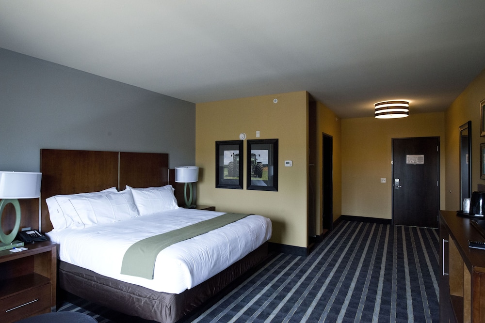 Image of Holiday Inn Express & Suites Perry