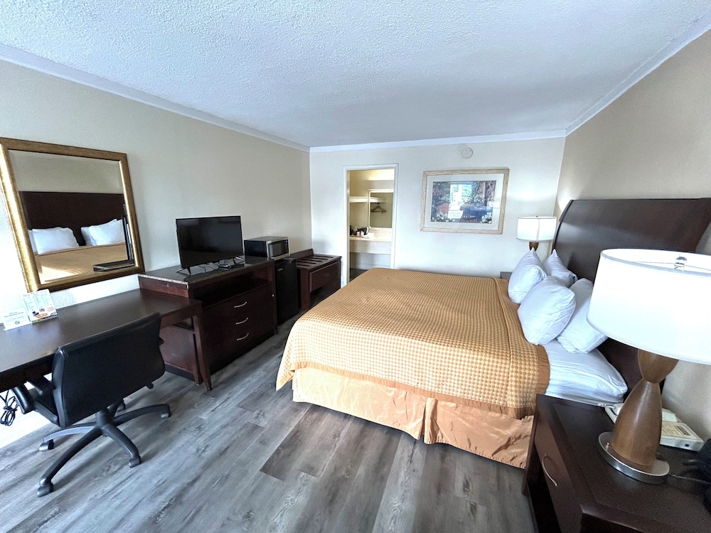 Image of Relax Inn