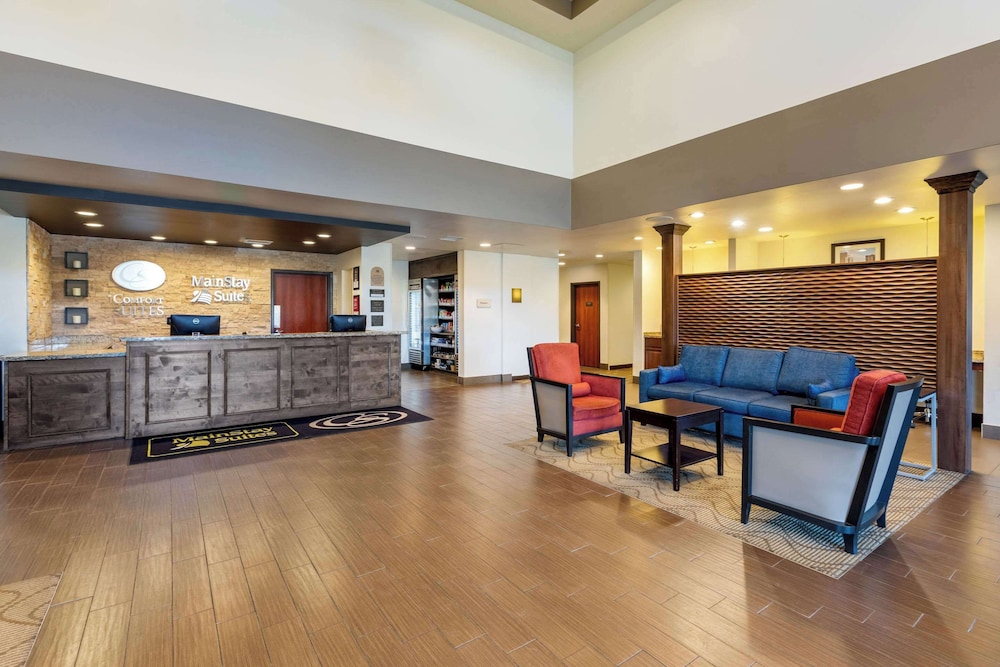 Image of Comfort Suites Near Denver Downtown