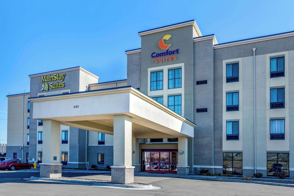 Image of Comfort Suites Near Denver Downtown