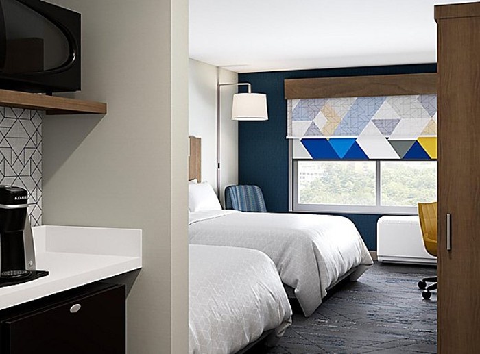 Image of Holiday Inn Express & Suites