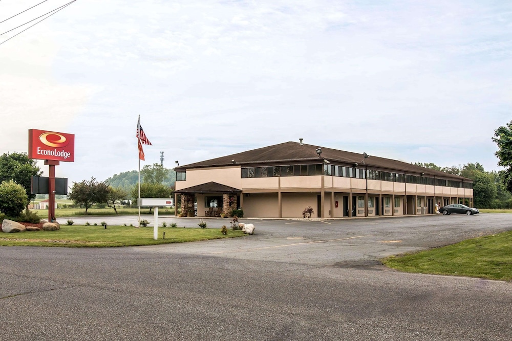Image of Econo Lodge (Paw Paw)