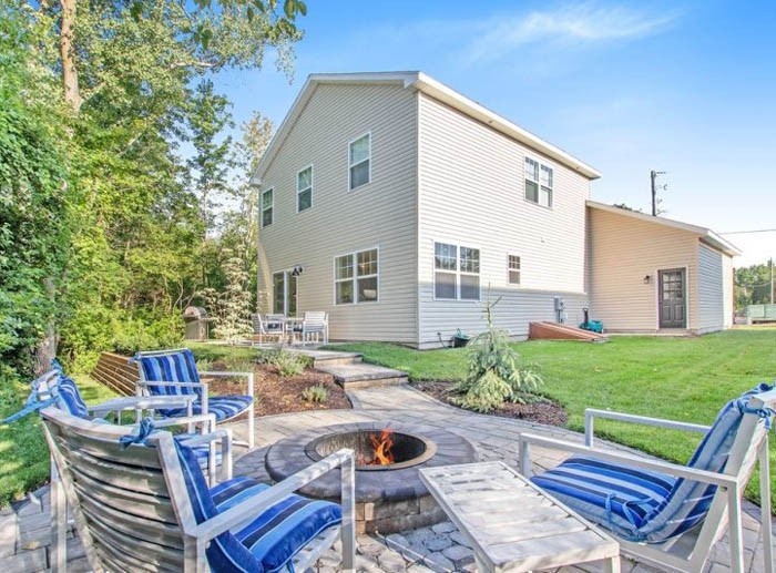 Image of Jaqua Realtors Vacation Places & Rentals