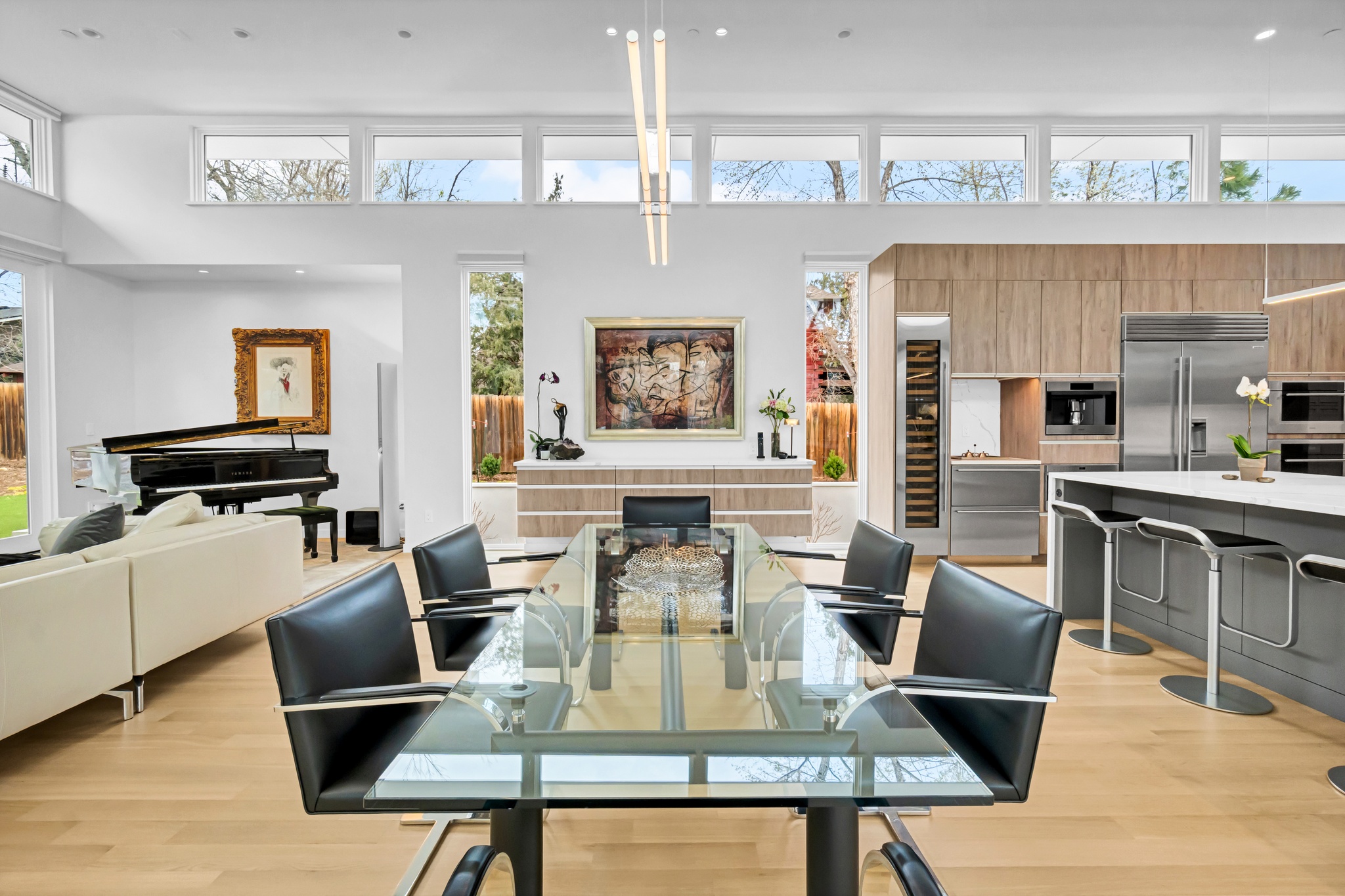 Image of Contemporary Elegance in Central Boulder