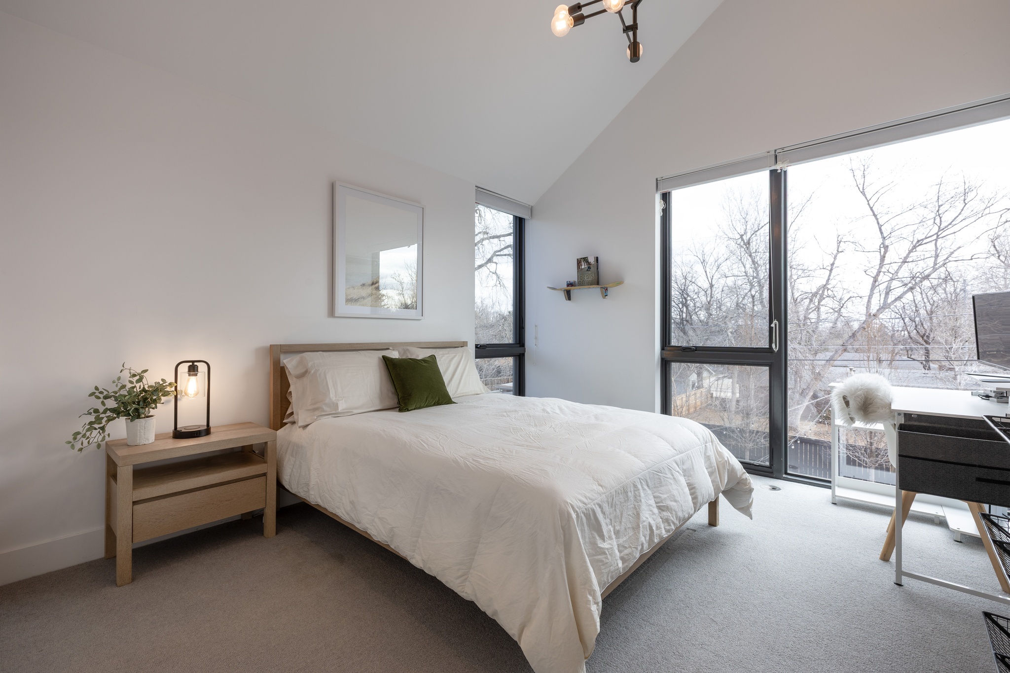 Image of Meadow Lawn Park Estate: Resort-Style Living Near Pearl Street