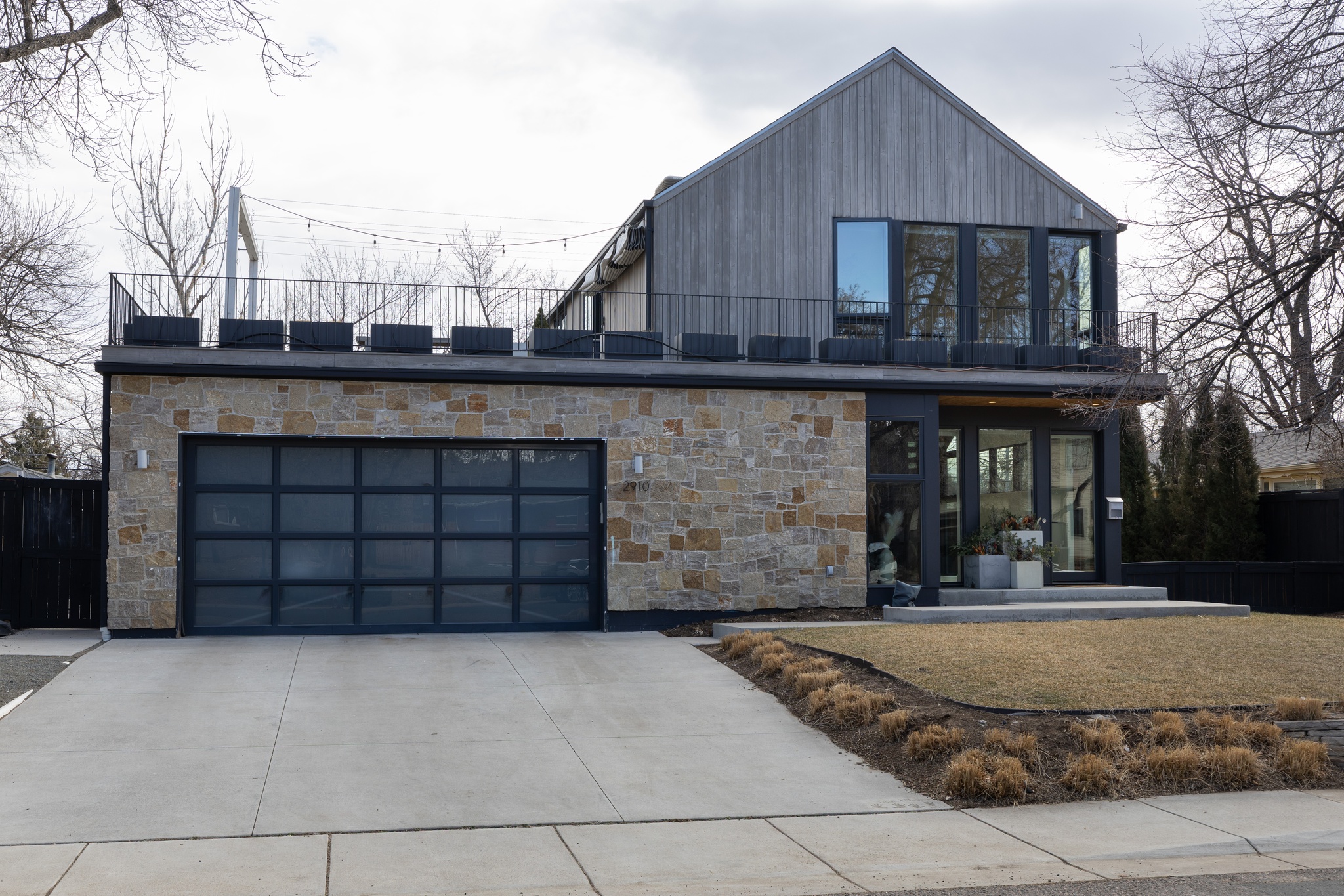 Image of Meadow Lawn Park Estate: Resort-Style Living Near Pearl Street