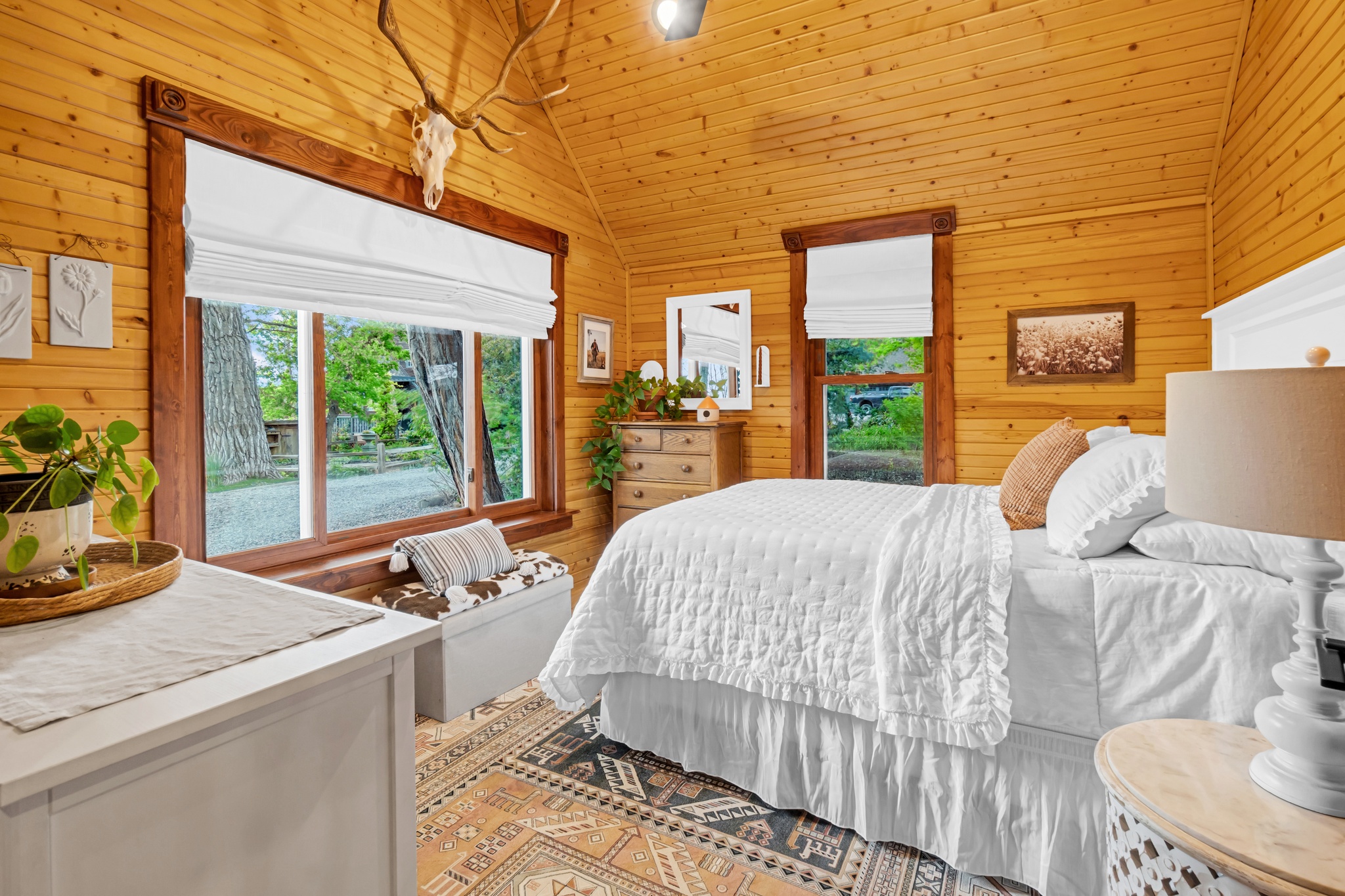 Image of Lakeside Manor at Niwot Ridge (Part of 5 Properties) 12 Bedrooms / 10 Bathrooms