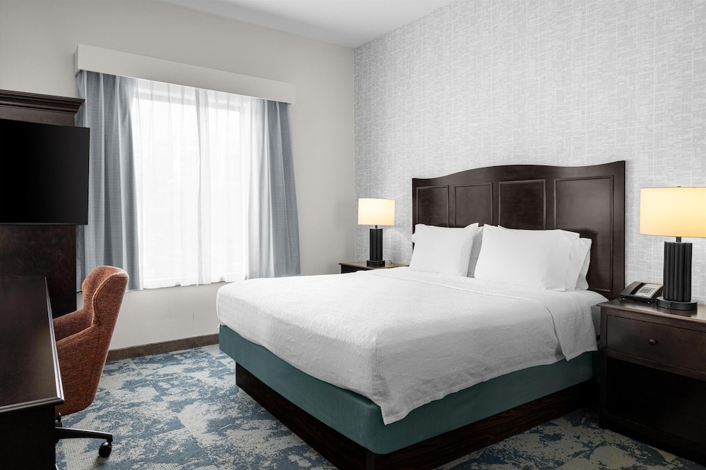 Image of Hampton Inn & Suites Hope