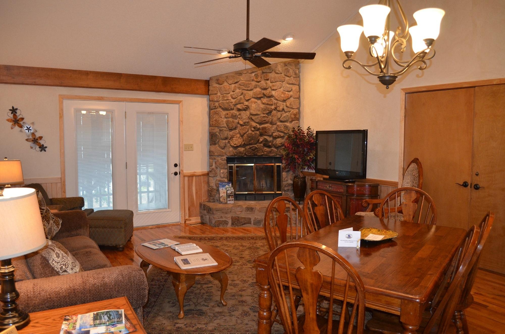 Image of Iron Mountain Lodge and Marina