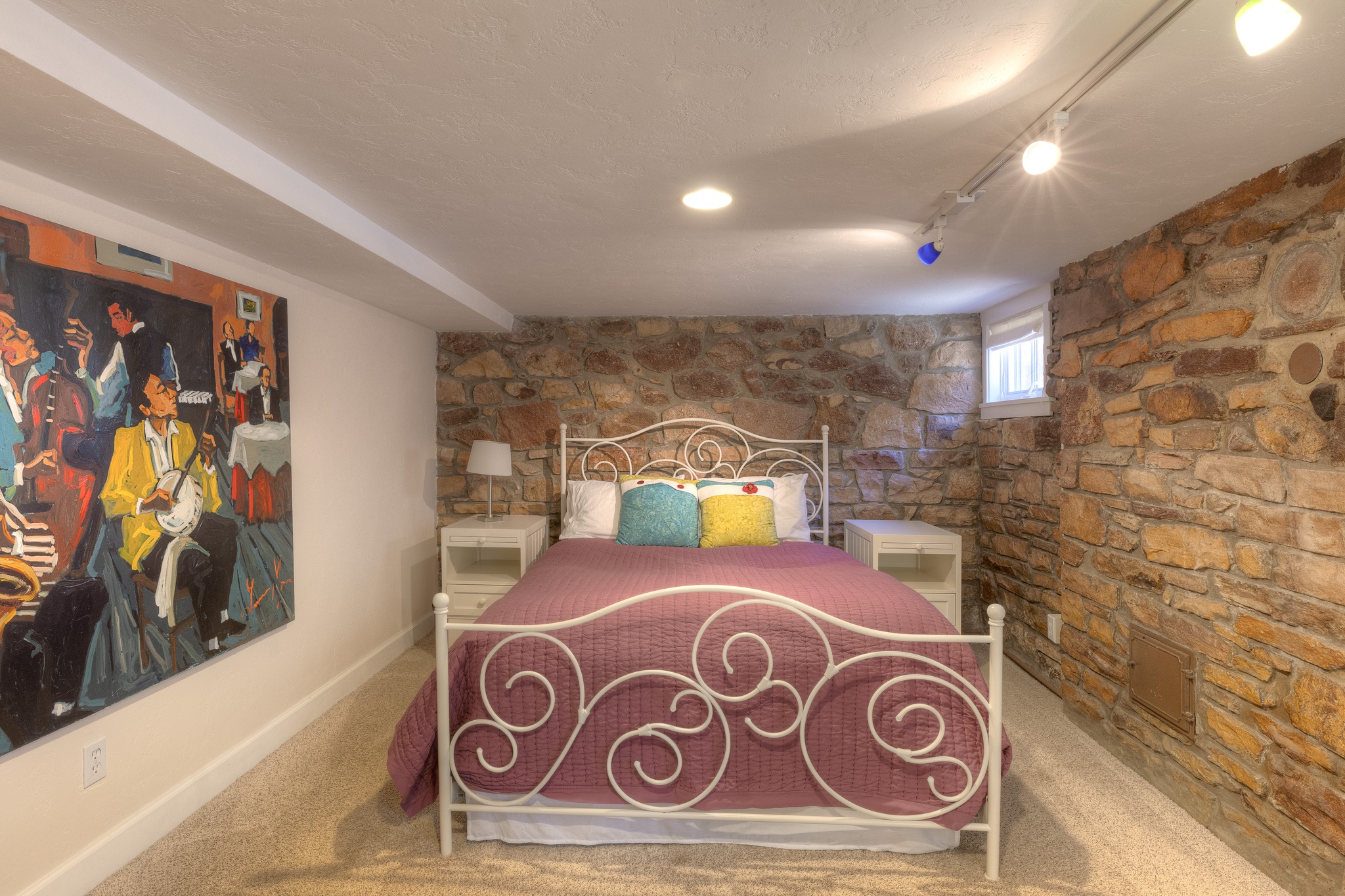 Image of Highland House | A Mapleton Hill Classic with Elevated Living