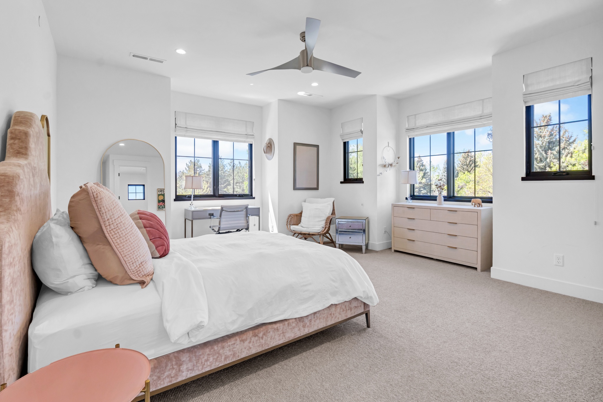Image of Serene Luxury Retreat Near Boulder