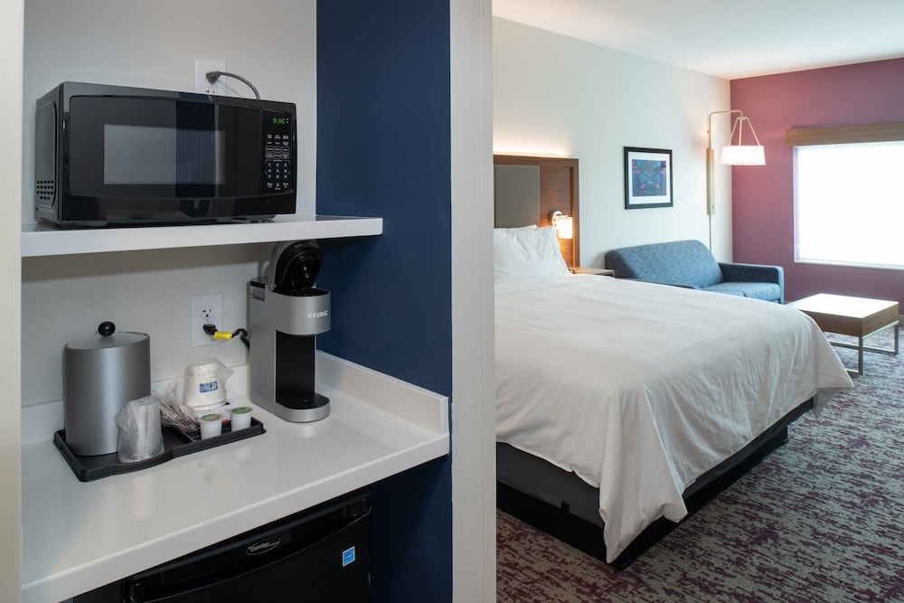 Image of Holiday Inn Express & Suites Little Rock Downtown