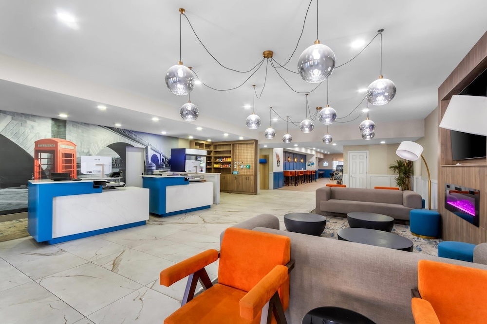 Image of Quality Inn & Suites Lake Havasu City