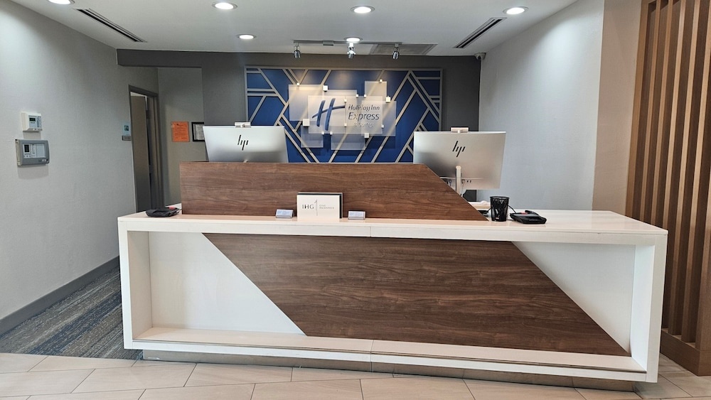 Image of Holiday Inn Express - Paragould