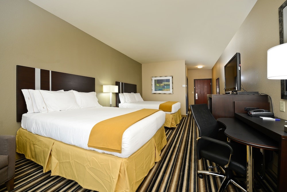 Image of Holiday Inn Express Forrest City