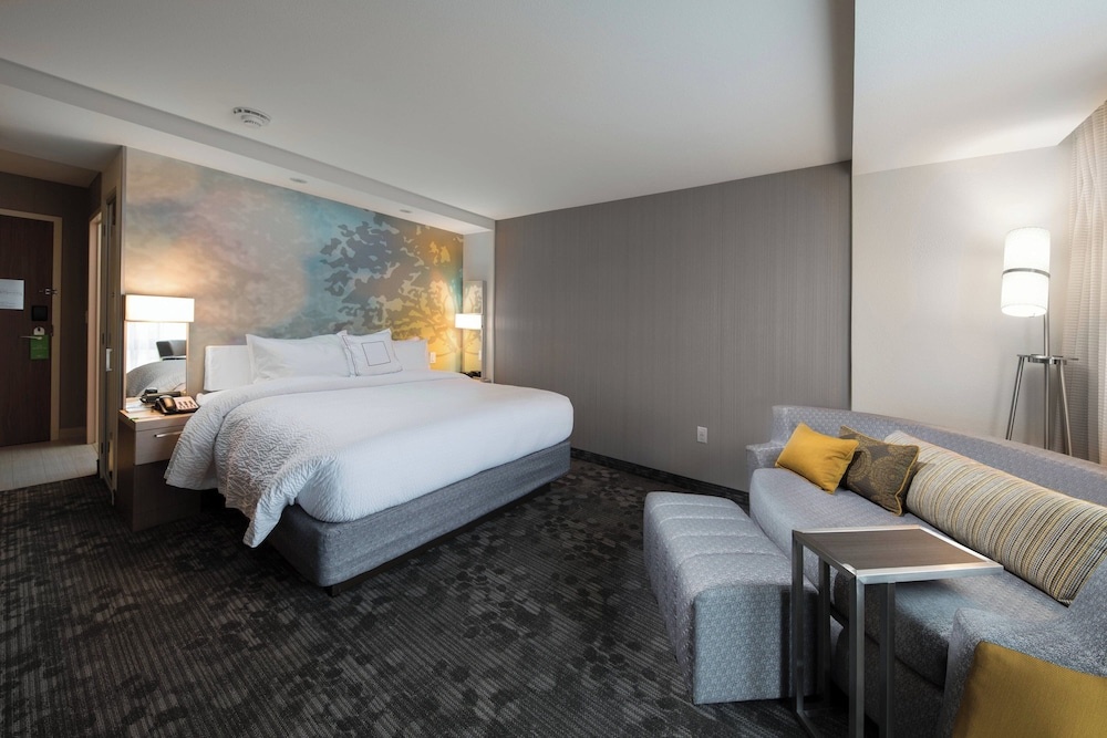 Image of Courtyard by Marriott Russellville