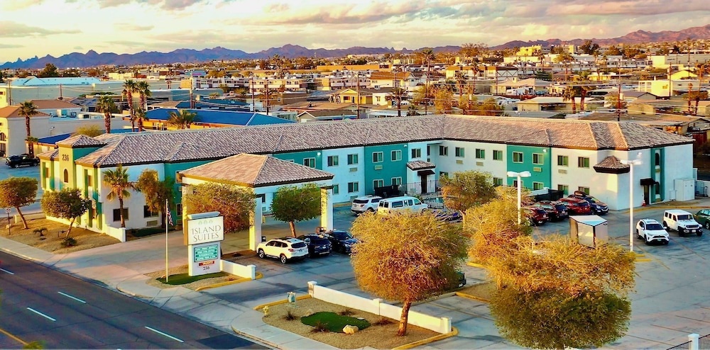 Image of Island Suites Hotel