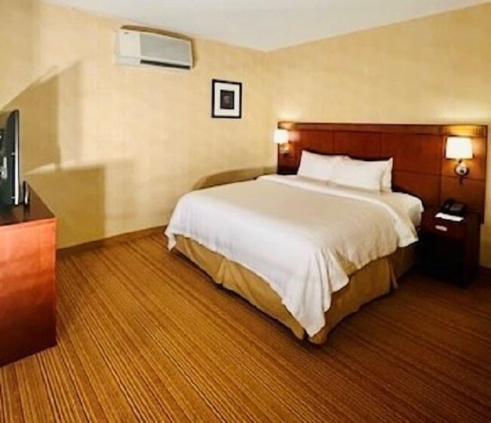 Image of Courtyard by Marriott Boston-South Boston