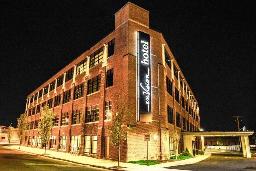Image of enVision Hotel Boston Everett